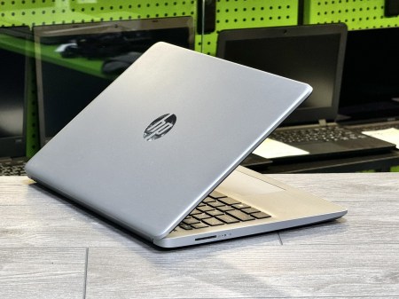 HP 340S G7 4
